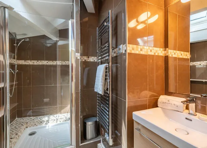 Apartman 4 Pieces Sur Deux Niveaux Au Coeur De Cannes