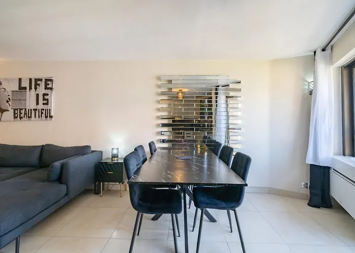 4 Pieces Sur Deux Niveaux Au Coeur De * Канны